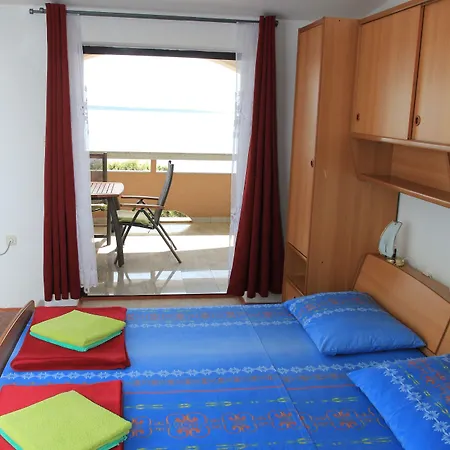 Apartment Mak