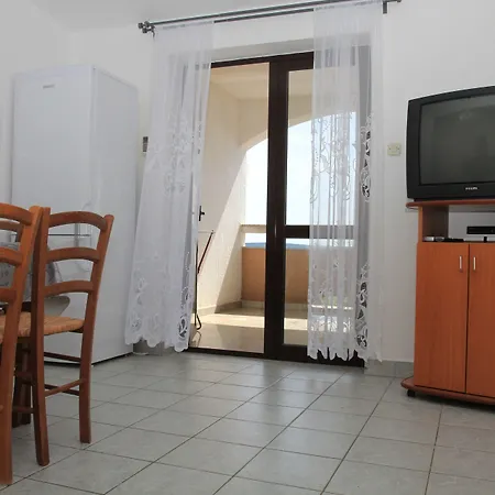 Apartment Mak Mandre