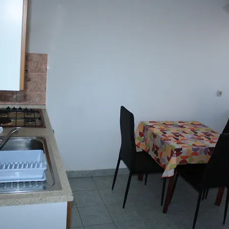 Mak Apartment *