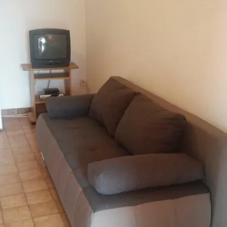 Mak Apartment *